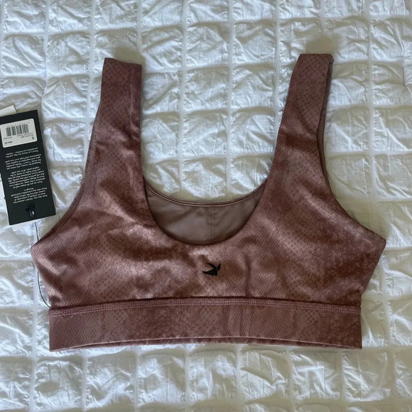 Glyder Spendid sports bra in lavender snake - Picture 10 of 10